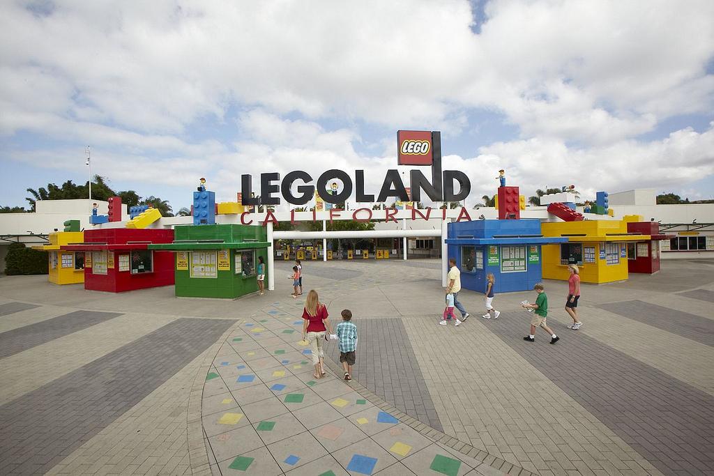 Private transportation to LEGOLAND California