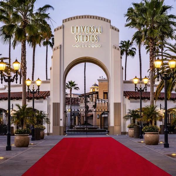 San Diego to Universal Studios Hollywood transportation
