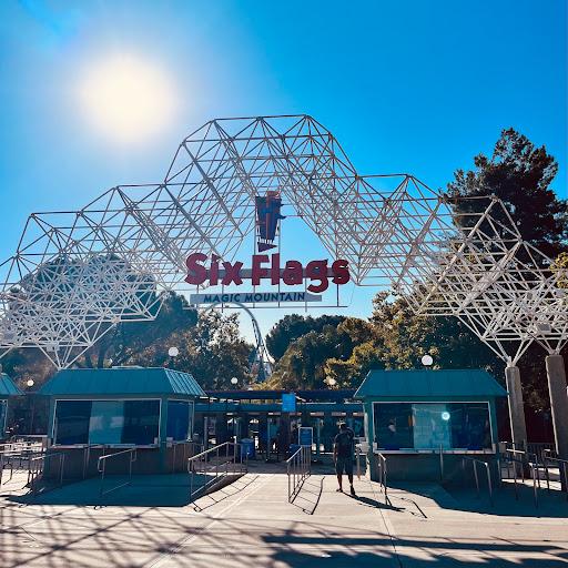 San Diego to Six Flags Magic Mountain transportation